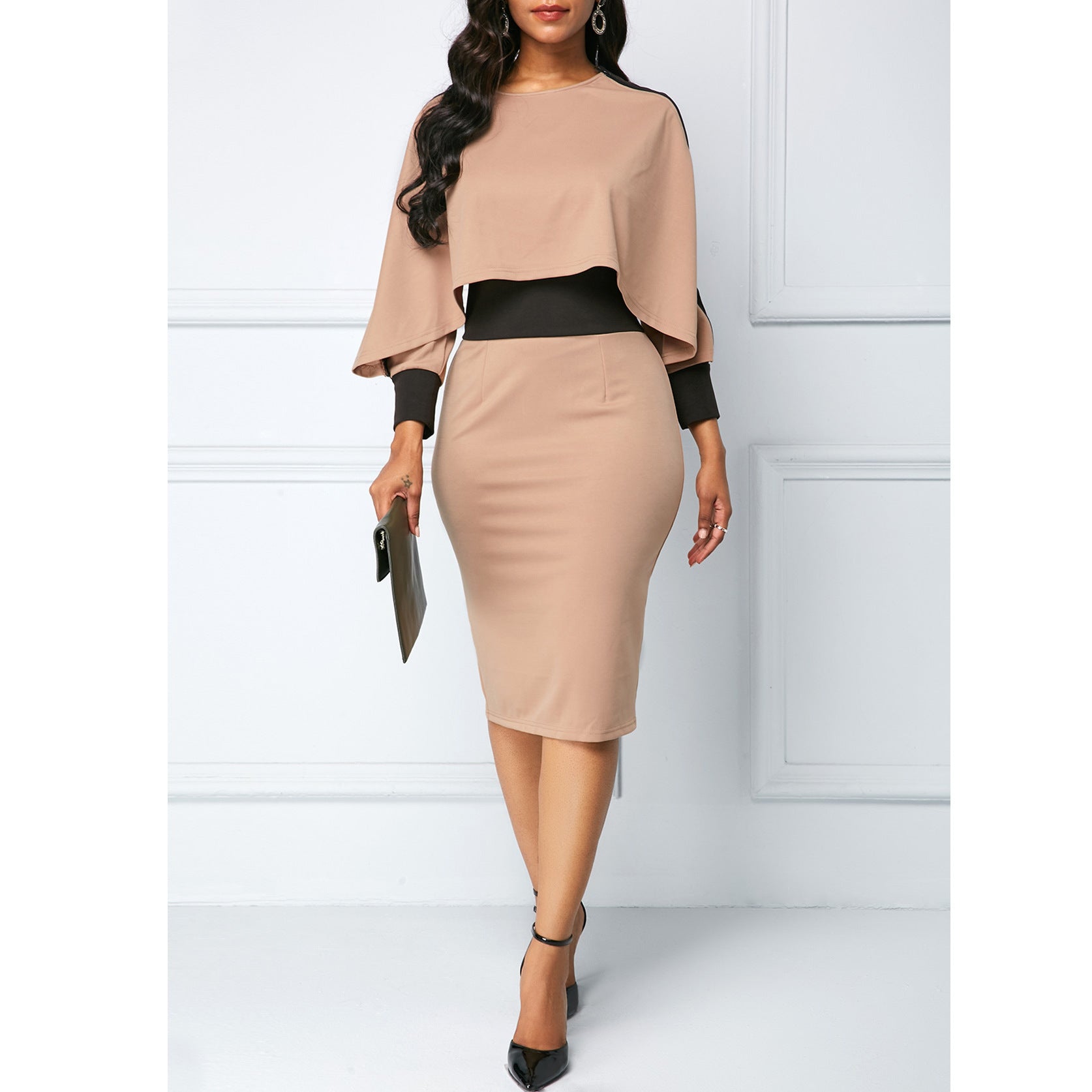 Ensemble élégant haut et jupe coupe ajustée assortie