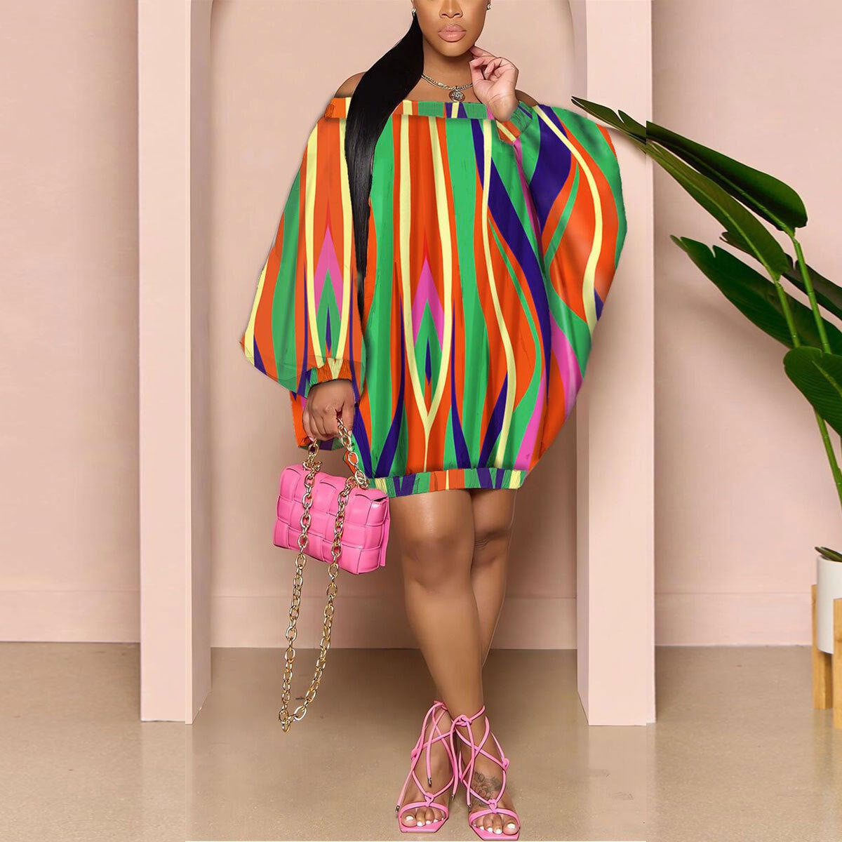 Robe courte décolletée à manches longues lanterne - Chic&Shines