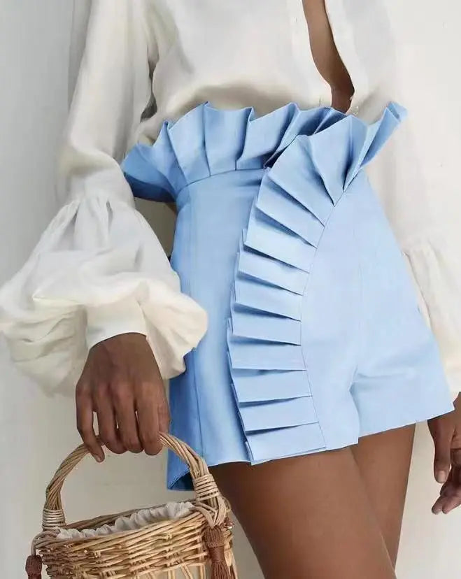 Short taille haute en dentelle plissée