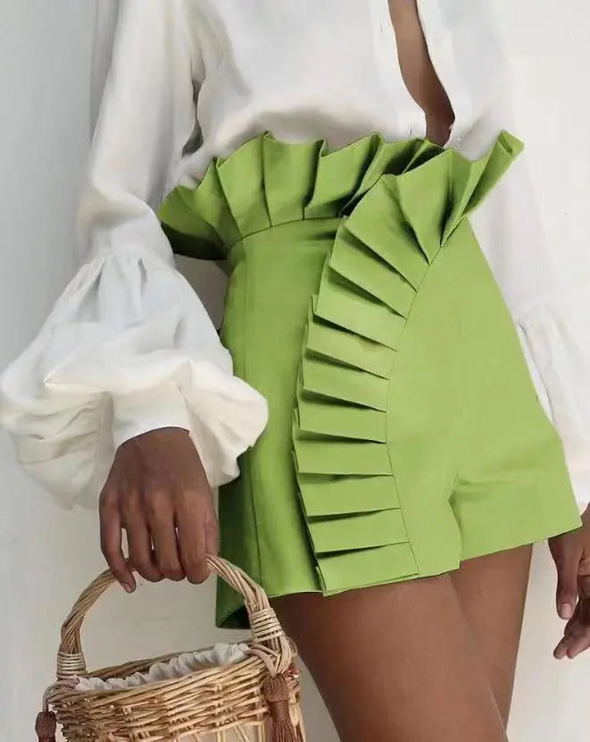 Short taille haute en dentelle plissée