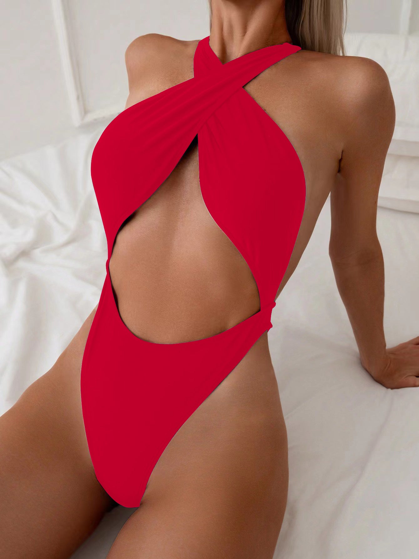Bikini une pièce dos nu croisé