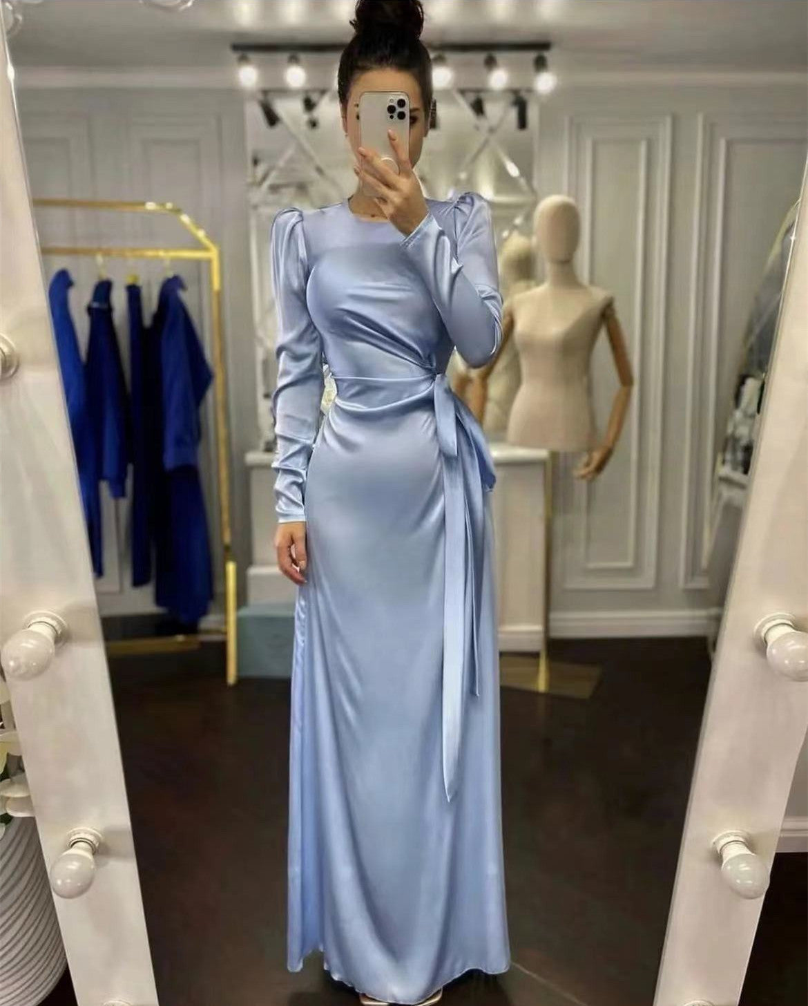 Robe de soirée manches longues jupe fendu