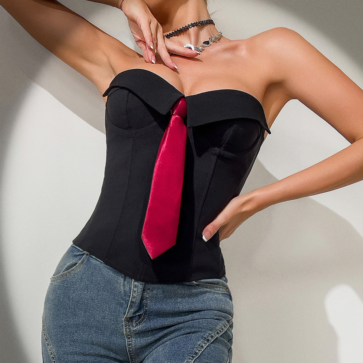Corset bustier à cravate