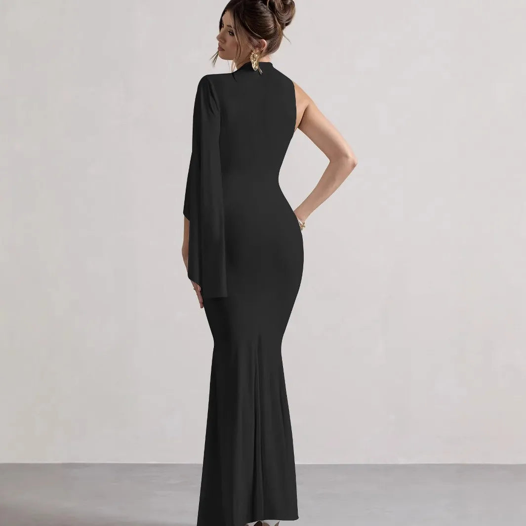 Robe longue moulante à une épaule manche longue - Chic&Shines