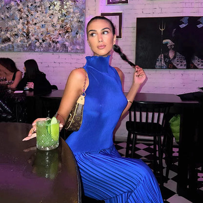 Robe col haut mi-longue jupe plissée sans manches - Chic&Shines