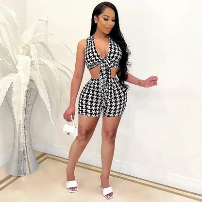 Ensemble Haut Licou À Lacet Et Short - Chic&Shines