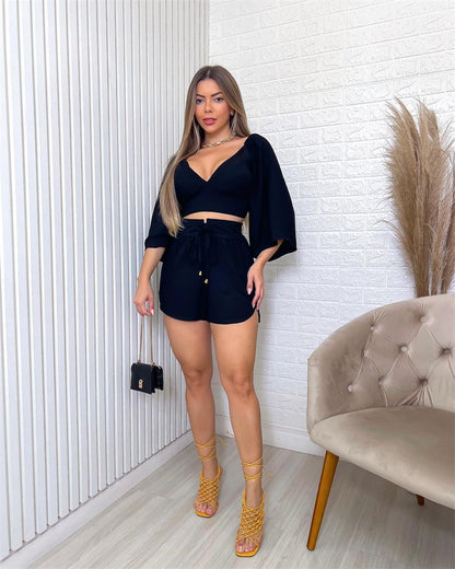 Ensemble Haut Col En V Manches Amples Dos Nu et Short Taille Haute - Chic&Shines