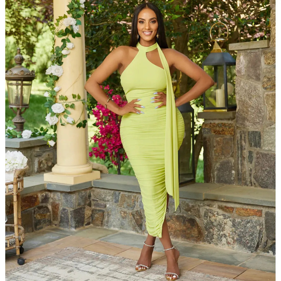 Robe longue moulante plissée sans manches - Chic&Shines