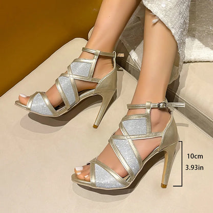 Chaussure à talons creux et bout ouvert - Chic&Shines