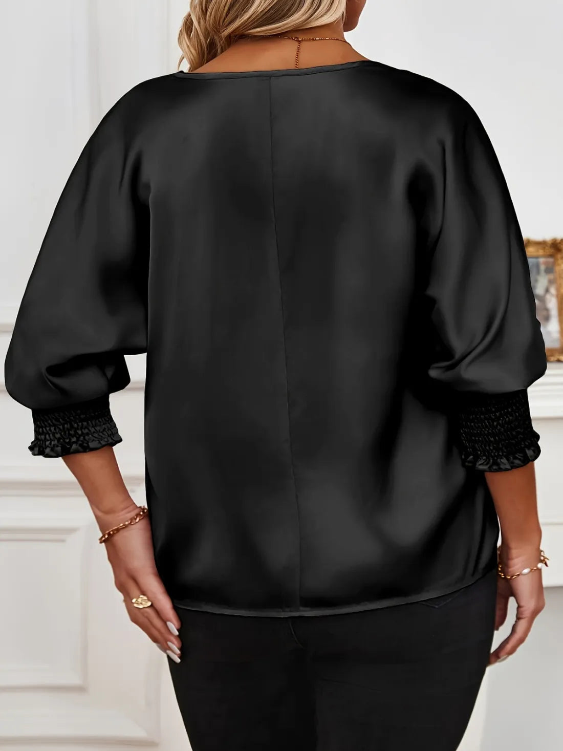 Chemise à manches longues en satin à col en V - Chic&Shines