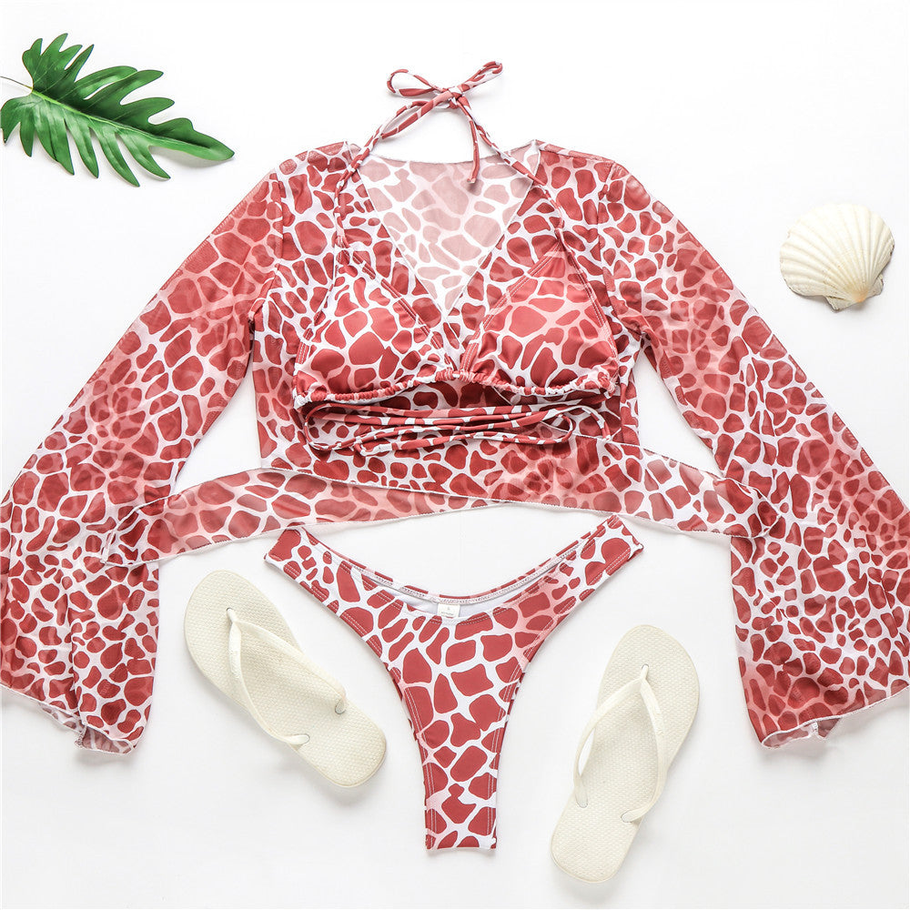 Bikini trois pièces sexy avec son kimono imprimé léopard