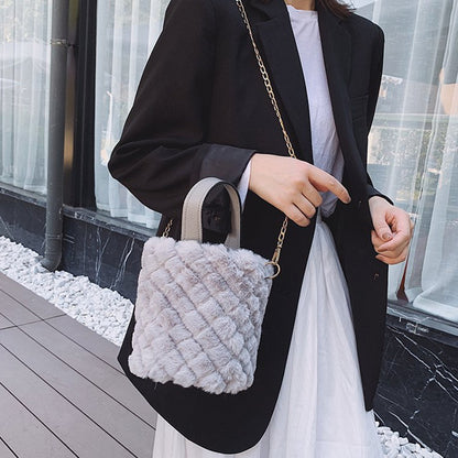 Sac seau à bandoulière Peluche Couleur Unie - Chic&Shines