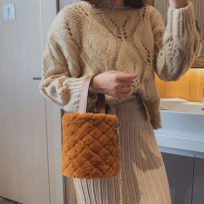 Sac seau à bandoulière Peluche Couleur Unie - Chic&Shines