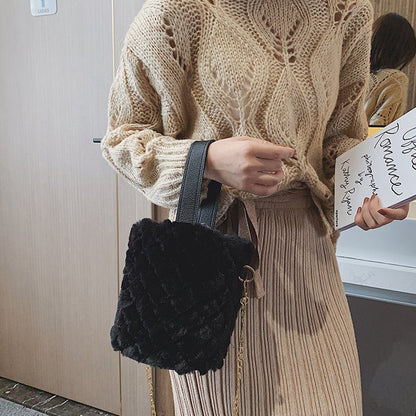 Sac seau à bandoulière Peluche Couleur Unie - Chic&Shines