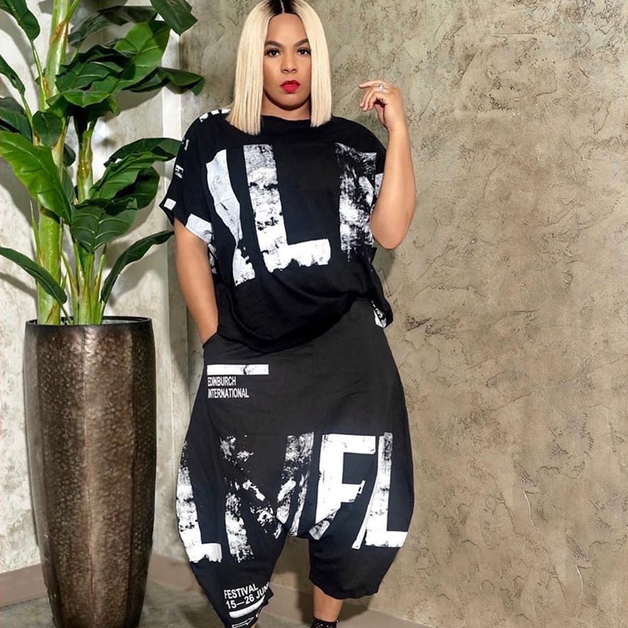 Ensemble haut manches courtes large et son pantalon sarouel impression lettre - Chic&Shines