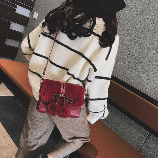 Sac à bandoulière Peluche Pompon - Chic&Shines