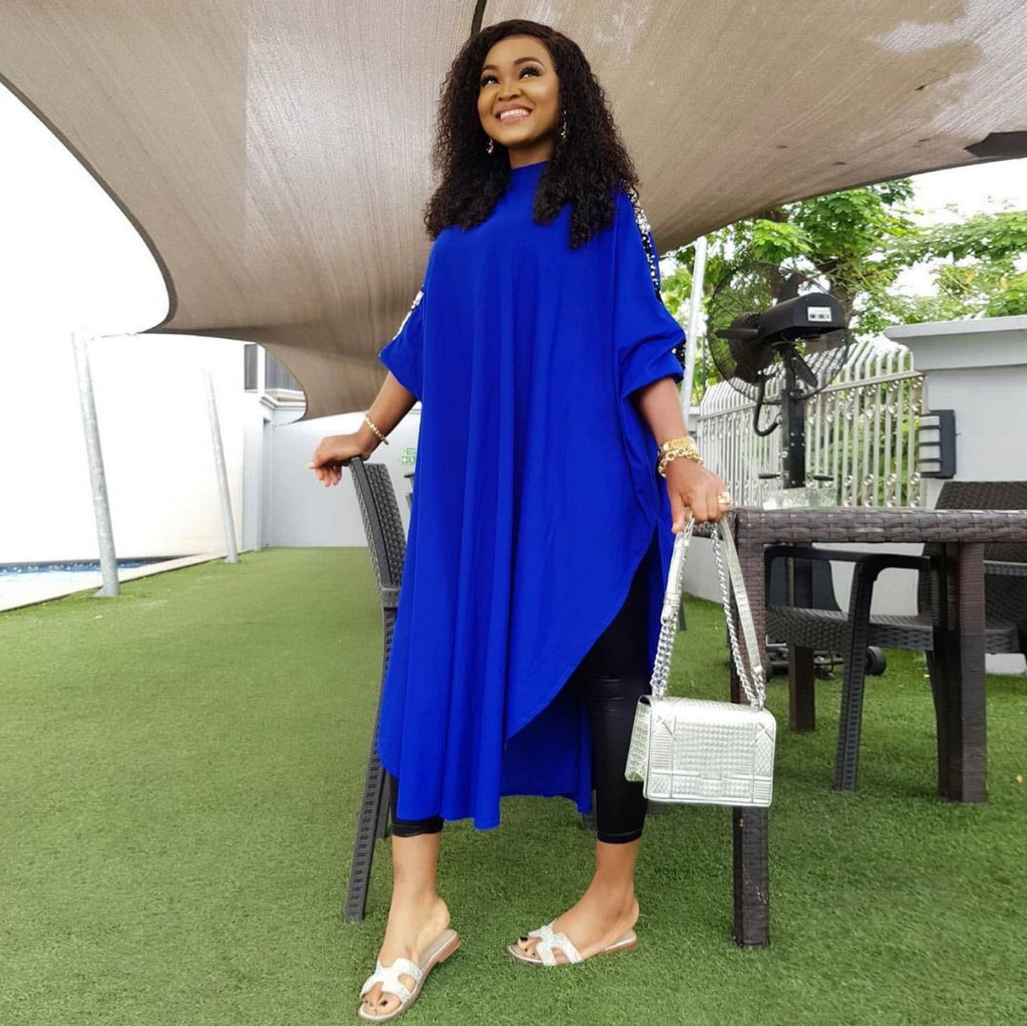 Robe longue manches trois quart ourlet irrégulier à fente latérale - Chic&Shines