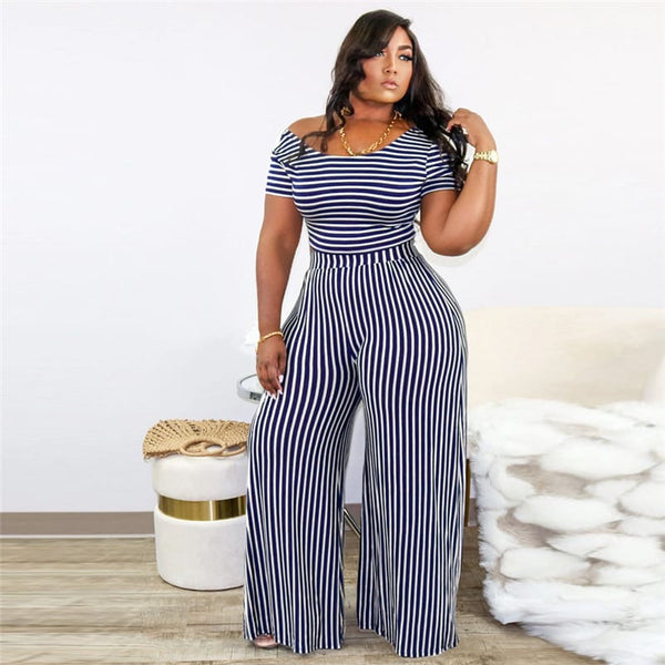 Two-piece set with short sleeves and striped pants