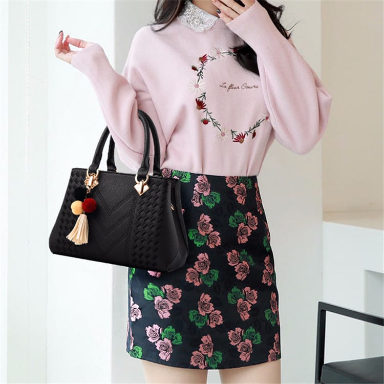 Sac à Bandoulière Décoratif Broderie et Pompon - Chic&Shines