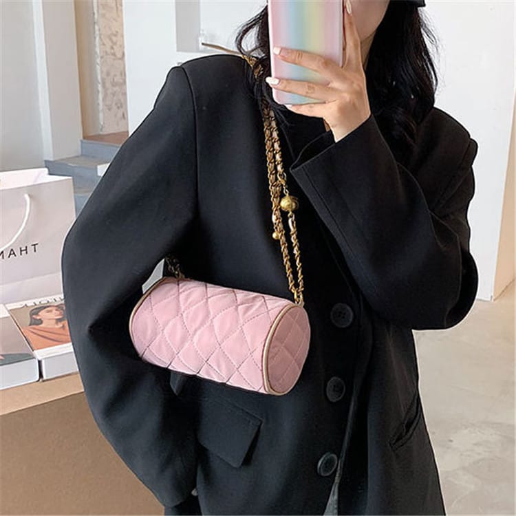 Fashion chain zipper cushion bag