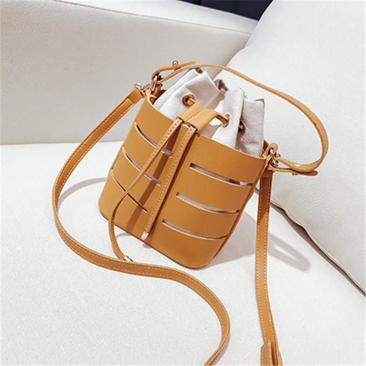 Sac forme seau évidé - Chic&Shines