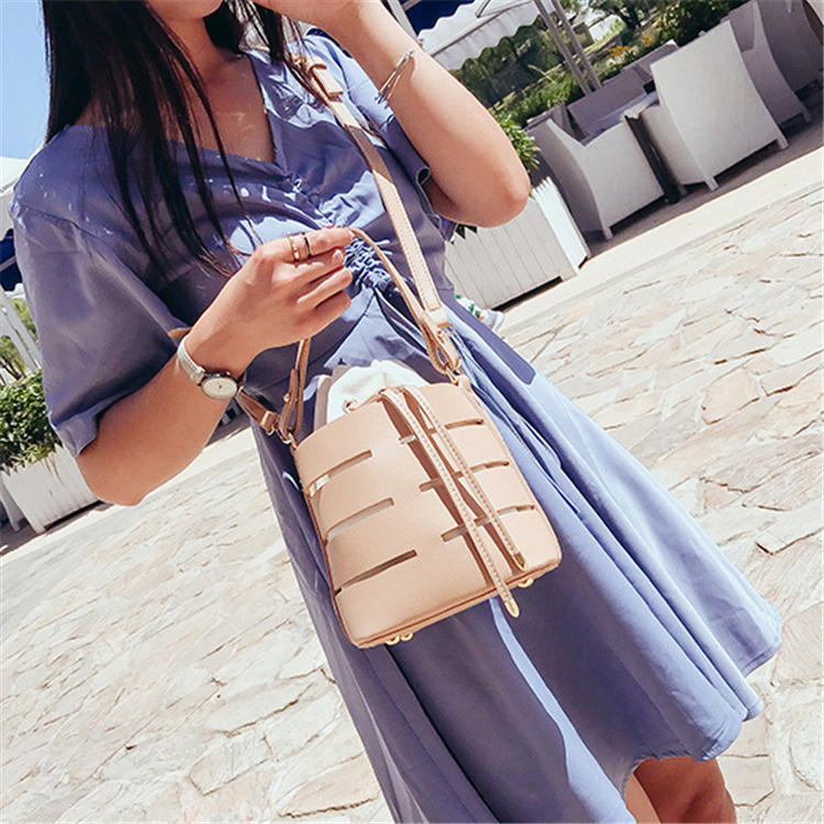 Sac forme seau évidé - Chic&Shines