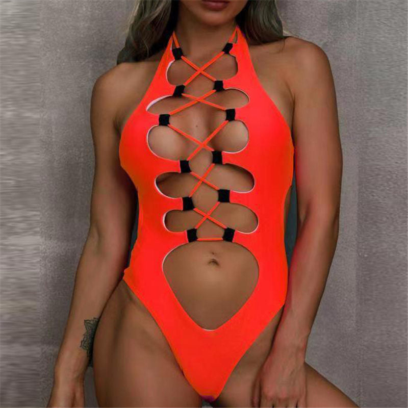 Maillots de bain licou devant évidée à lacets et dos nu - Chic&Shines