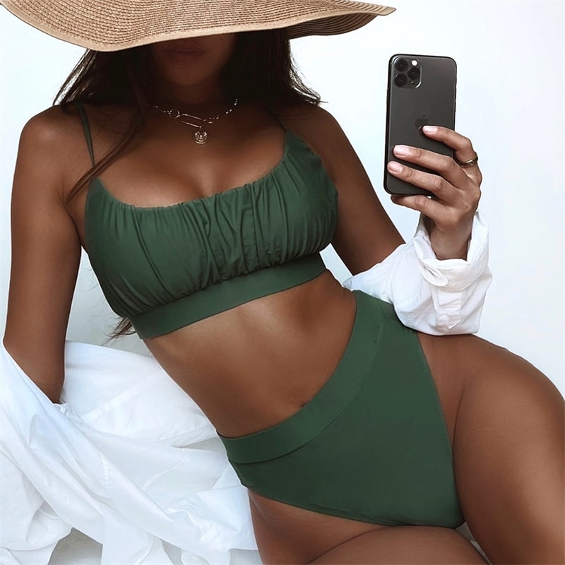 Maillots de bain a plis de couleur unie - Chic&Shines