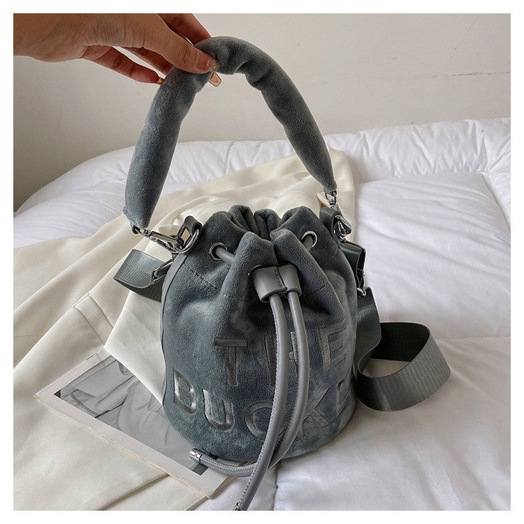 Sac à main seau cordon peluche automne hiver - Chic&Shines