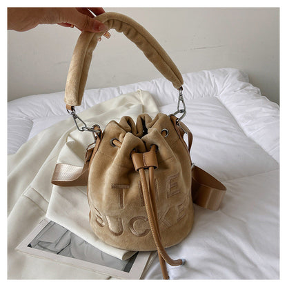 Sac à main seau cordon peluche automne hiver - Chic&Shines